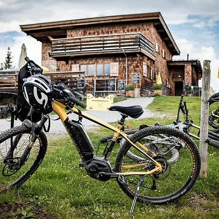 Berghaus Tirol Kitzbühel